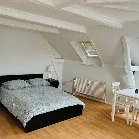 Lovely 1 Room Apartment Aarhus C Buitenkant foto