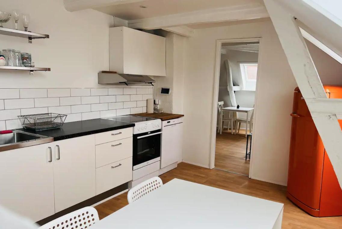 Lovely 1 Room Apartment Aarhus C Buitenkant foto